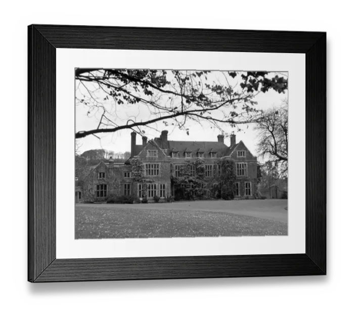 Framed Print : Glyndebourne Opera House, East Sussex Framed Print : Glyndebourne Opera House, East Sussex