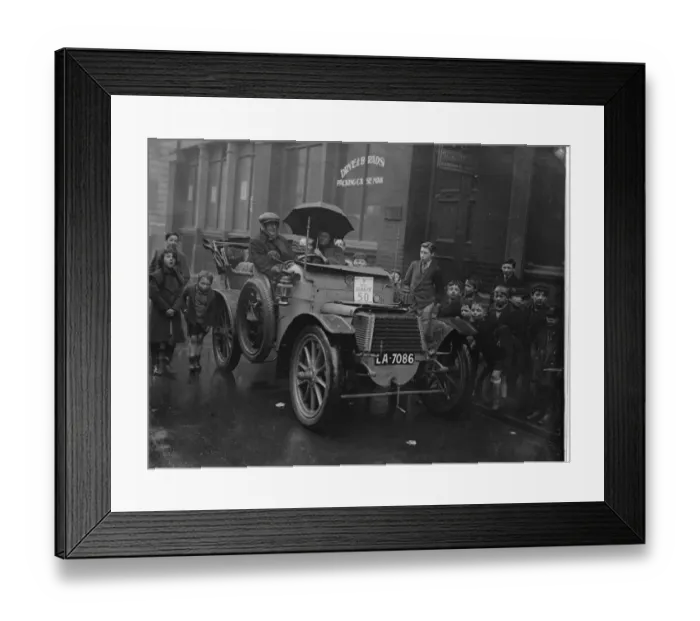 Framed Print : Veterans arrive for Old Crocks run. Old Crocks are arriving in London for Framed Print : Veterans arrive for Old Crocks run. Old Crocks are arriving in London for