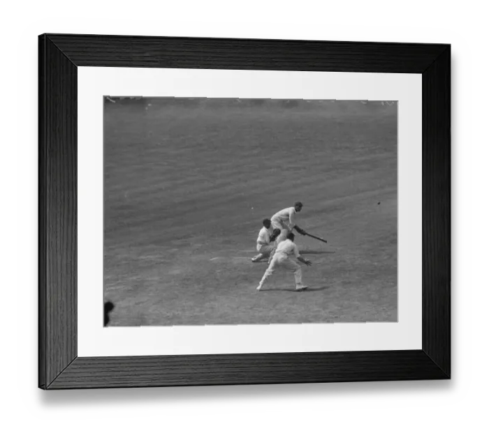 Framed Print : Surrey versus Sussex at the Oval, Kennington, London, in a three day county championship day