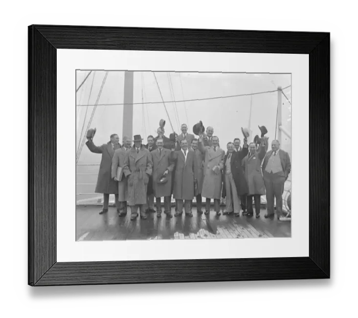 Framed Print : Test cricketers leave for Argentine tour. Several test cricketers, including Maurice Tate Framed Print : Test cricketers leave for Argentine tour. Several test cricketers, including Maurice Tate