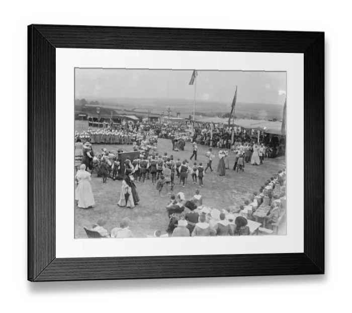 Framed Print : A general view of the St Swithuns Fair at Chailey, East Sussex Framed Print : A general view of the St Swithuns Fair at Chailey, East Sussex