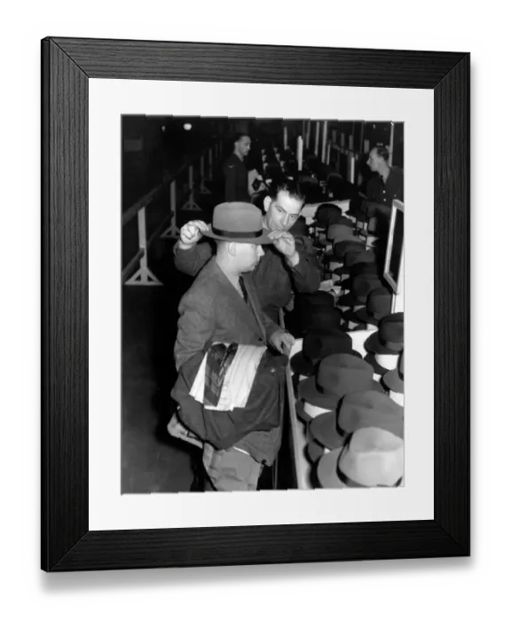 Framed Print : Back to civvy street : discharged British airmen select their civilian clothes
