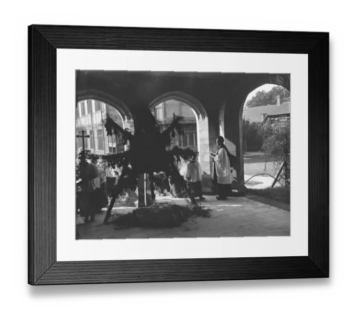 Framed Print : Harvest Festival at the Heritage Craft schools, Chailey, west Sussex. 20 September Framed Print : Harvest Festival at the Heritage Craft schools, Chailey, west Sussex. 20 September