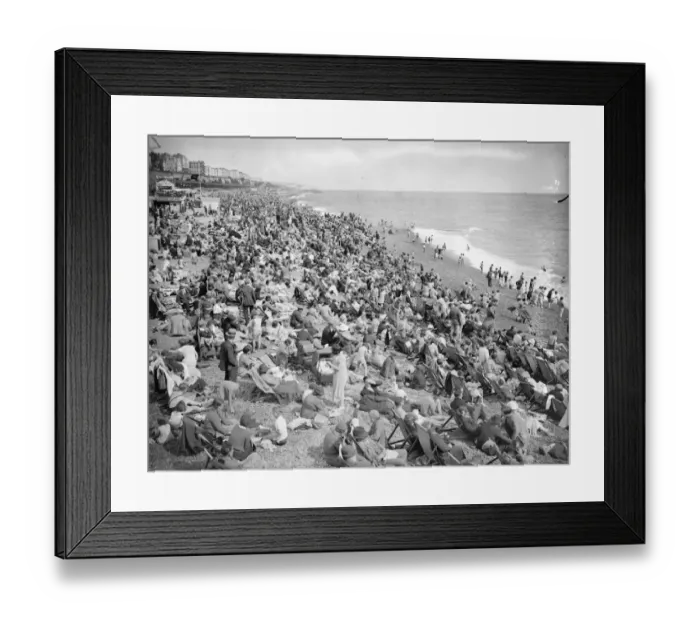 Framed Print : Holidaymakers on Brighton beach. 5th August 1936 Framed Print : Holidaymakers on Brighton beach. 5th August 1936