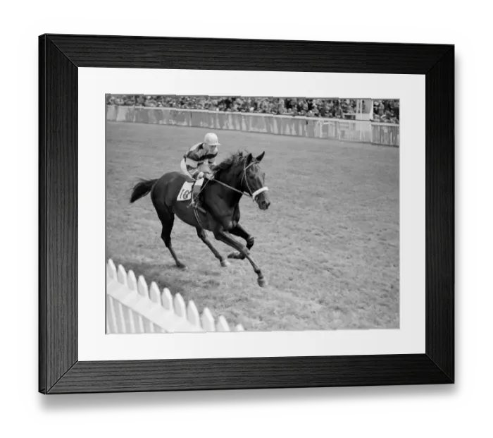 Framed Print : Goodwood Sussex England Vaisseau Fantome 1938 A TopFoto Framed Print : Goodwood Sussex England Vaisseau Fantome 1938 A TopFoto