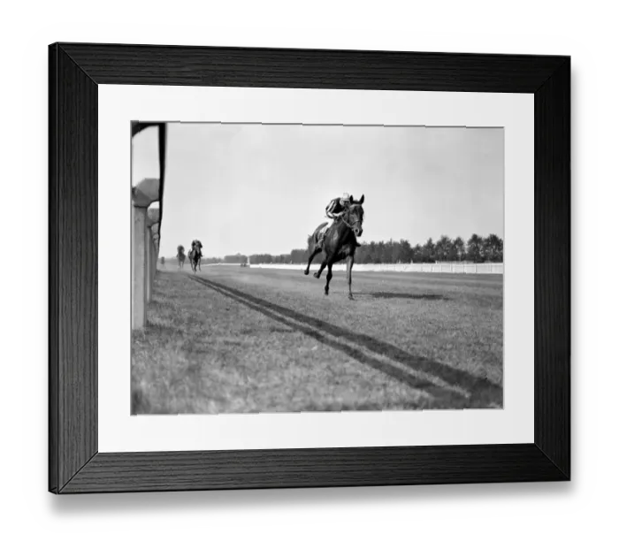 Framed Print : Gatwick, West Sussex. Mr W. M. G. Singers Beau Frere ridden by R. Jones winning Framed Print : Gatwick, West Sussex. Mr W. M. G. Singers Beau Frere ridden by R. Jones winning