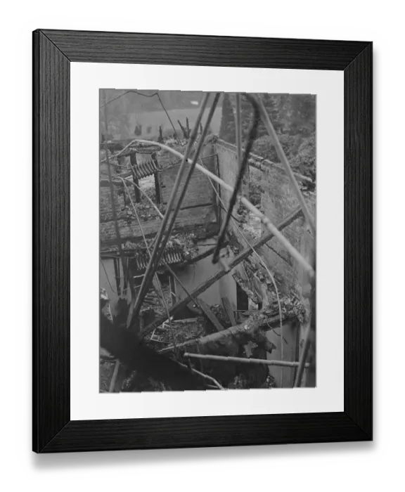 Framed Print : Two wings of country mansion destroyed by fire. Mr Edward Faulkner, the head gardner Framed Print : Two wings of country mansion destroyed by fire. Mr Edward Faulkner, the head gardner