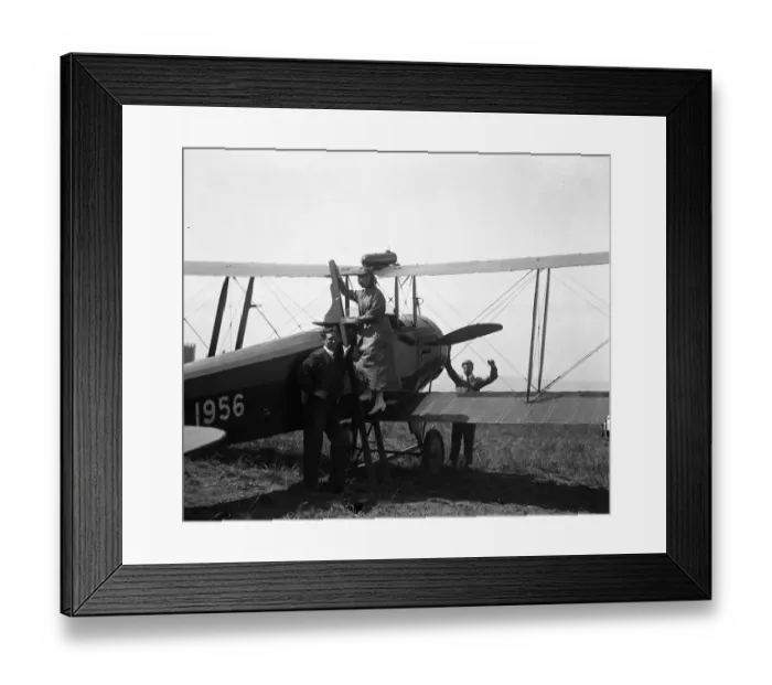 Framed Print : Pleasure flights at Eastbourne, Sussex Framed Print : Pleasure flights at Eastbourne, Sussex