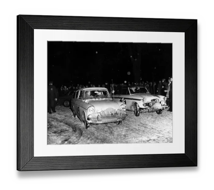 Framed Print : Arrivals at the passage control point at East Grinstead, Sussex (The Old Felbridge Framed Print : Arrivals at the passage control point at East Grinstead, Sussex (The Old Felbridge