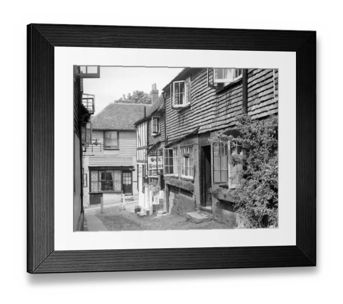 Framed Print : Rye, East Sussex 1940 / 1950s Framed Print : Rye, East Sussex 1940 / 1950s