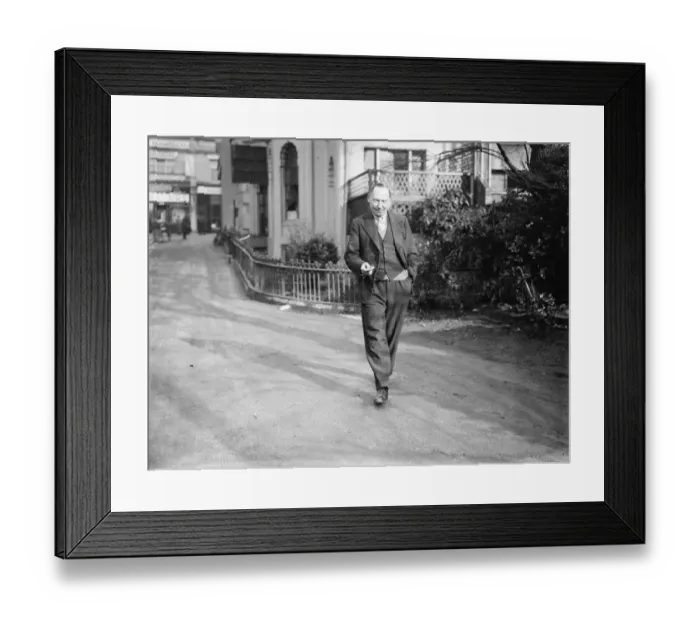 Framed Print : Miracle of Brighton faith healing at St Stephen church, Mr Frederick Jary a 46 year Framed Print : Miracle of Brighton faith healing at St Stephen church, Mr Frederick Jary a 46 year