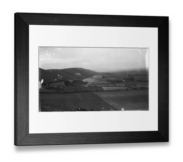 Framed Print : View over Devils Dyke and Dyke Golf Club, Poynings, Sussex. The hills of Framed Print : View over Devils Dyke and Dyke Golf Club, Poynings, Sussex. The hills of