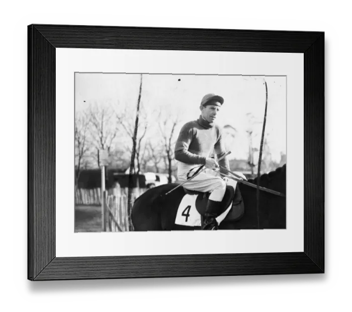 Framed Print : T. Maher, a leading National Hunt and steeplechase jockey. 15 December 1946 Framed Print : T. Maher, a leading National Hunt and steeplechase jockey. 15 December 1946