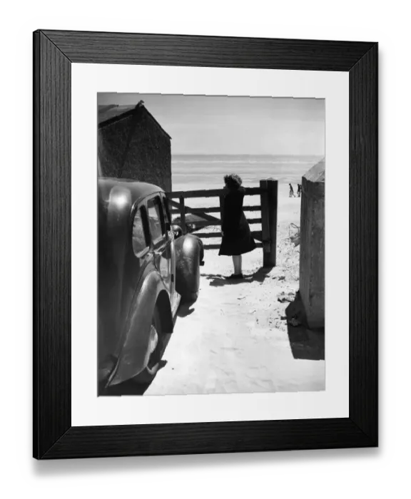 Framed Print : The Rural District Council of Battle, Sussex have banned cars from using Camber Sands