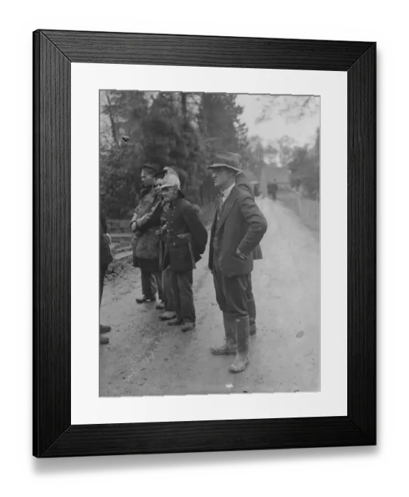 Framed Print : Two wings of country mansion destroyed by fire. Mr Edward Faulkner, the head gardner Framed Print : Two wings of country mansion destroyed by fire. Mr Edward Faulkner, the head gardner