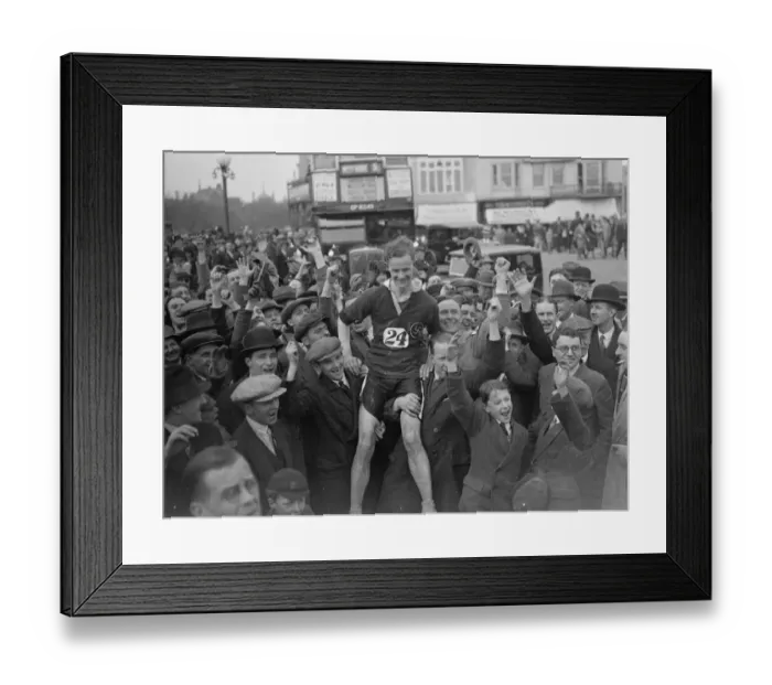Framed Print : Winner of London to Brighton stock exchange walk. L J Hollyer, won the London