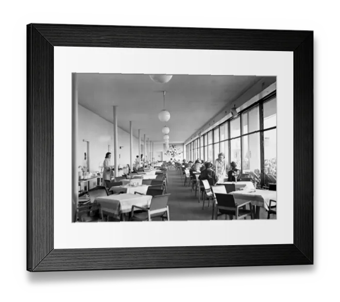 Framed Print : De La Warr Pavilion, Bexhill On Sea, Sussex. 1935 Framed Print : De La Warr Pavilion, Bexhill On Sea, Sussex. 1935