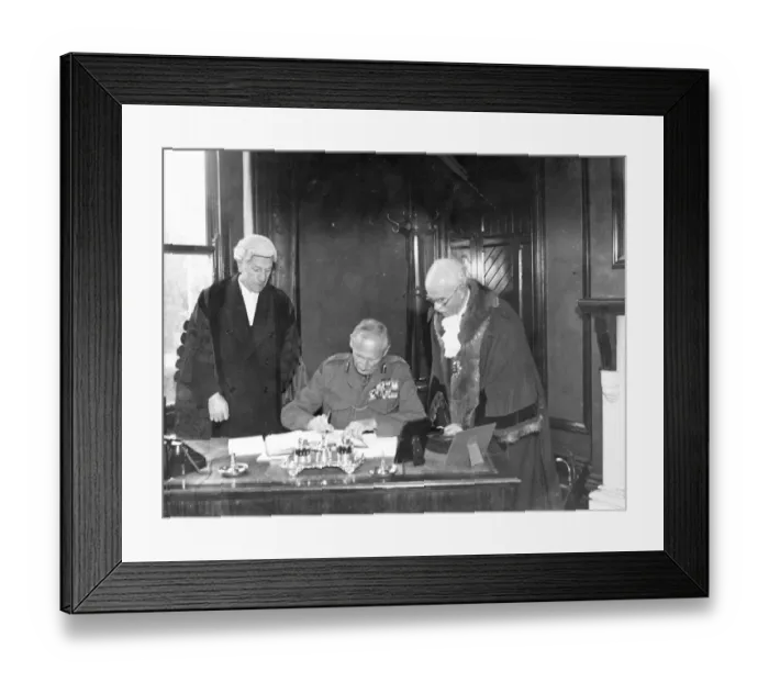 Framed Print : Freedom of Hastings for Montgomery. Viscount Montgomery of Alamein signing the visitors