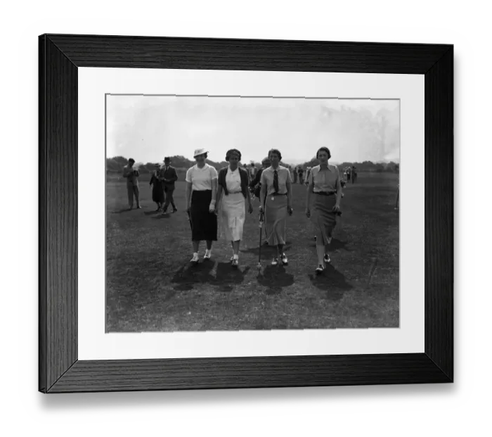 Framed Print : Great Britain v France at the West Sussex Golf Club, Pulborough. Mme J Barton