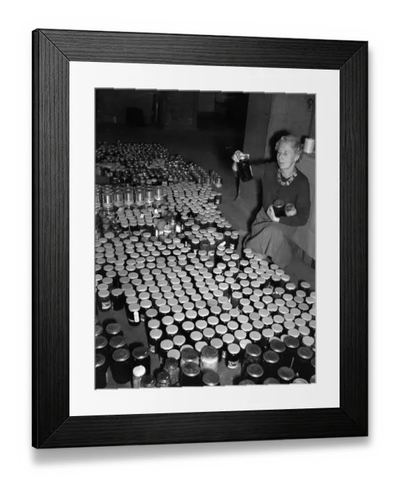 Framed Print : The National Federation of Womens Institutes Home Produce Exhibition which officially