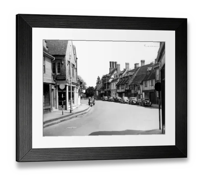 Framed Print : Old Houses in High Street, East Grinstead, Sussex Framed Print : Old Houses in High Street, East Grinstead, Sussex