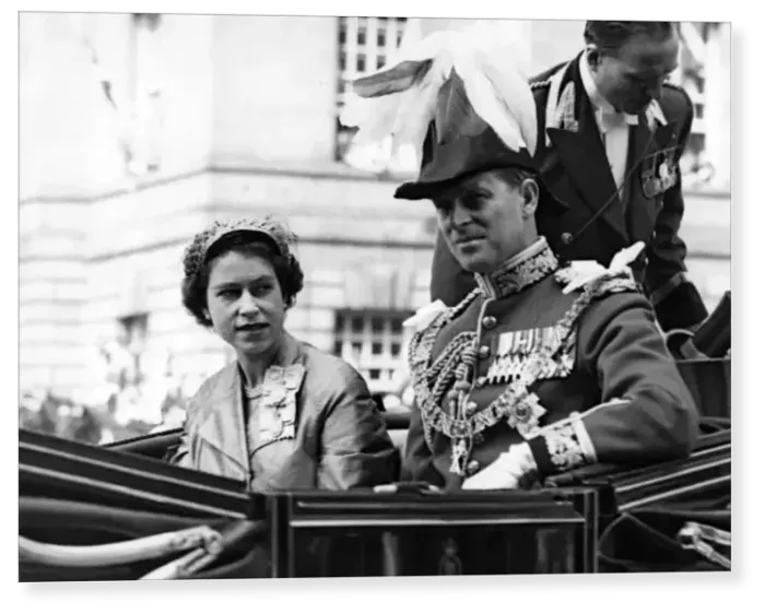 Print : The Queen and the Duke of Edinburgh Attend the Scottish National Service. The Queen
