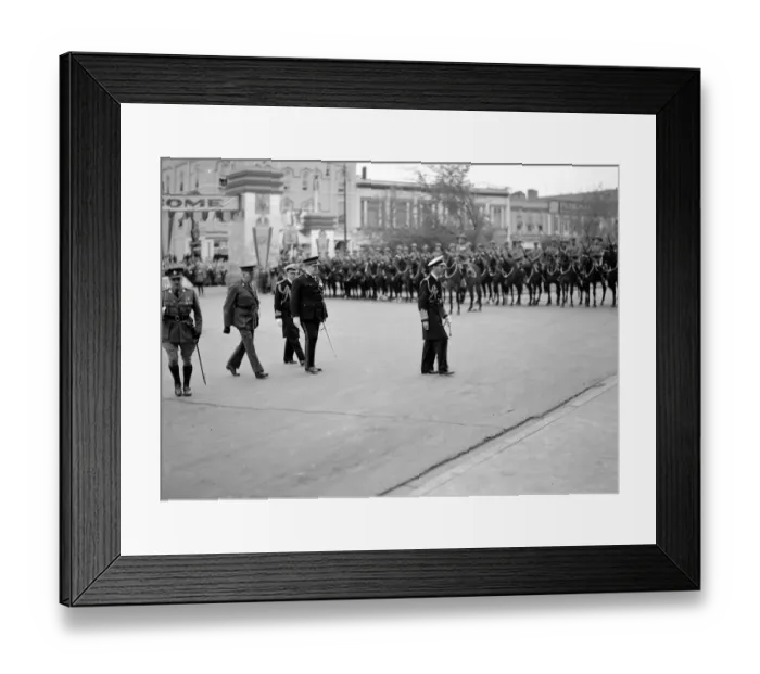 Framed Print : The Royal tour of Canada and the USA by King George VI and Queen Elizabeth in 1939 Framed Print : The Royal tour of Canada and the USA by King George VI and Queen Elizabeth in 1939