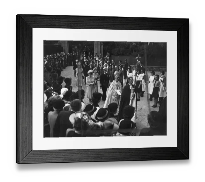 Framed Print : Royal visit to Canterbury. Their Majesties the King and Queen, accompanied by Princess Elizabeth Framed Print : Royal visit to Canterbury. Their Majesties the King and Queen, accompanied by Princess Elizabeth
