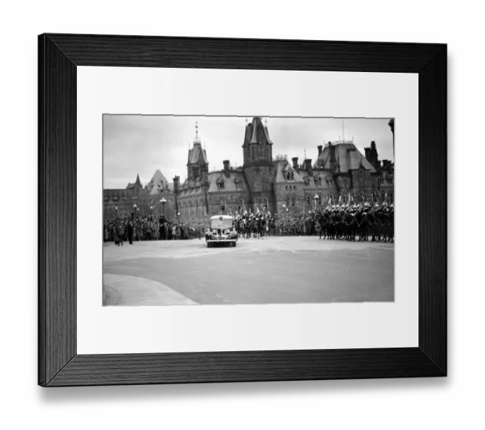 Framed Print : The Royal tour of Canada and the USA by King George VI and Queen Elizabeth, 1939 The King Framed Print : The Royal tour of Canada and the USA by King George VI and Queen Elizabeth, 1939 The King