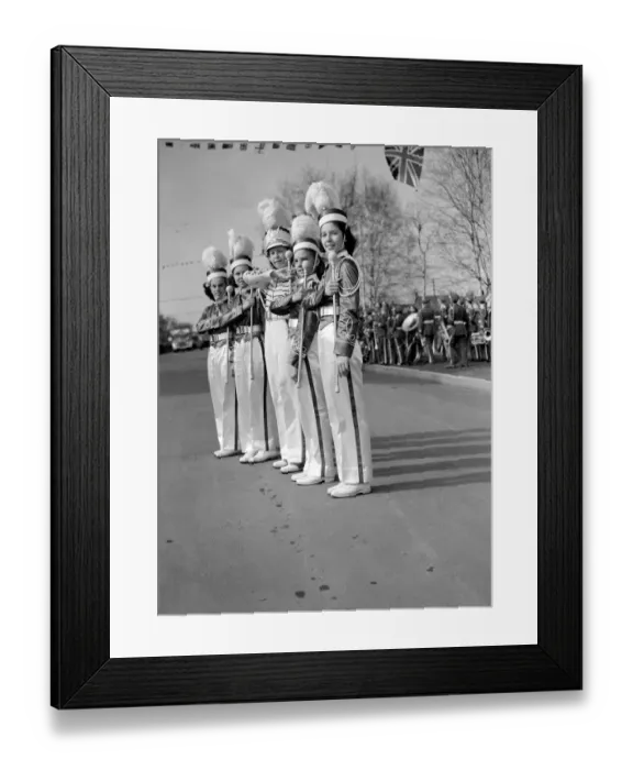 Framed Print : The Royal tour of Canada and the USA by King George VI and Queen Elizabeth, 1939 Framed Print : The Royal tour of Canada and the USA by King George VI and Queen Elizabeth, 1939