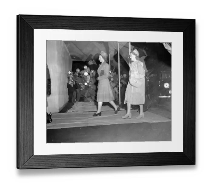 Framed Print : Royal Wedding. The Royal Family went to Westminster Abbey tonight for a private Framed Print : Royal Wedding. The Royal Family went to Westminster Abbey tonight for a private