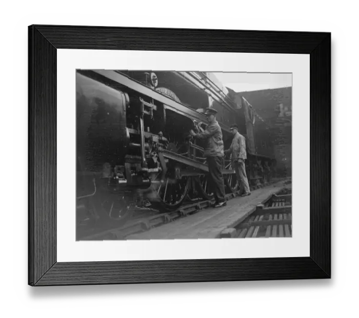 Framed Print : Great Express starts on record breaking dash to Scotland. The famous Royal Scot Framed Print : Great Express starts on record breaking dash to Scotland. The famous Royal Scot
