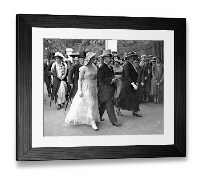 Framed Print : Guests arriving for the Royal Garden Party at Buckingham Palace. 21 July 1932 Framed Print : Guests arriving for the Royal Garden Party at Buckingham Palace. 21 July 1932