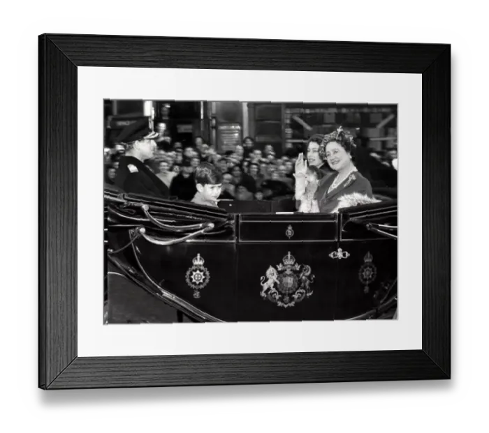 Framed Print : A warm welcome home to the Queen Mother, who is seen accompanied by the Queen Framed Print : A warm welcome home to the Queen Mother, who is seen accompanied by the Queen