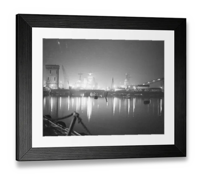 Framed Print : Searchlight display in honour of Royal wedding at Portsmouth. Searchlights playing over Repulse Framed Print : Searchlight display in honour of Royal wedding at Portsmouth. Searchlights playing over Repulse