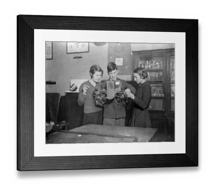 Framed Print : A toy King Edward played with has been unearthed at Kew School. 9 January 1935