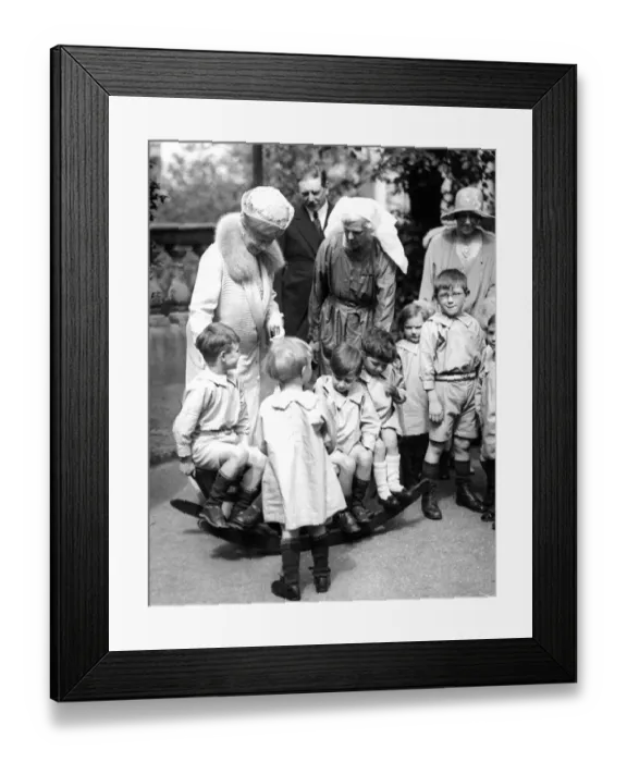 Framed Print : 12 June 1928 Queen Mary visiting the Emergency Home for Children at Beauchamp Lodge