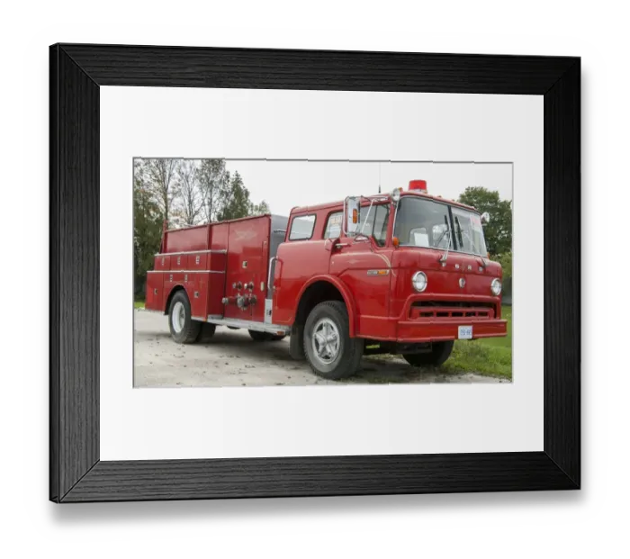 Framed Print : Ford 900 rigid fire truck, for sale, at the side of the highway between Collingwood Framed Print : Ford 900 rigid fire truck, for sale, at the side of the highway between Collingwood