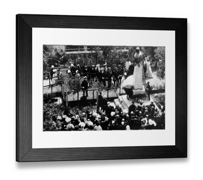 Framed Print : Commemorating a former chief justice of Malta. The King Edward VII unveiling