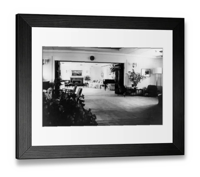 Framed Print : The interconnecting lounges on the Royal Yacht Britannia Framed Print : The interconnecting lounges on the Royal Yacht Britannia