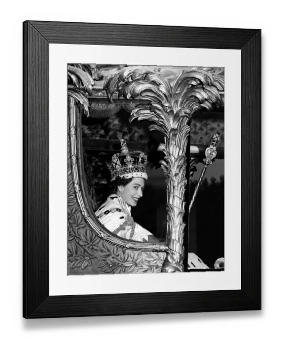 Framed Print : The Queen rides in the golden State Coach into Buckingham Palace at the end of her Framed Print : The Queen rides in the golden State Coach into Buckingham Palace at the end of her