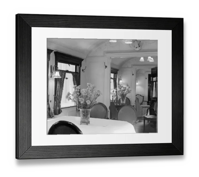 Framed Print : The Royal Saloon on London and North Eastern Railway (Kings Cross. 17 August 1923 Framed Print : The Royal Saloon on London and North Eastern Railway (Kings Cross. 17 August 1923