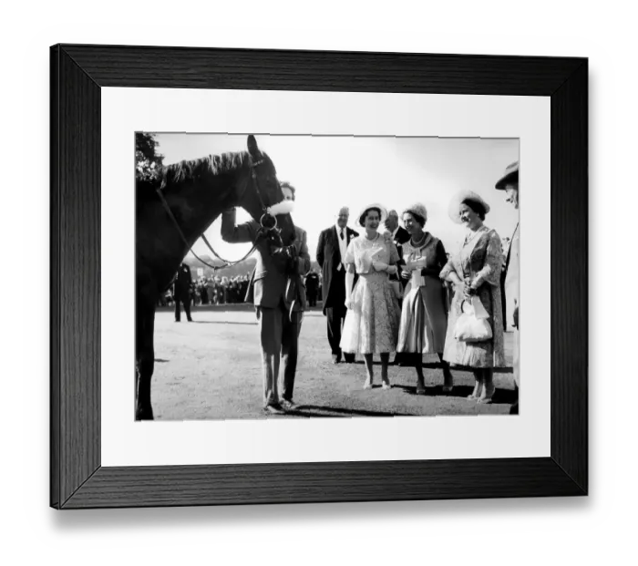 Framed Print : Her Majesty the Queen and the Queen Mother at Royal Ascot. 16th June 1959 Framed Print : Her Majesty the Queen and the Queen Mother at Royal Ascot. 16th June 1959