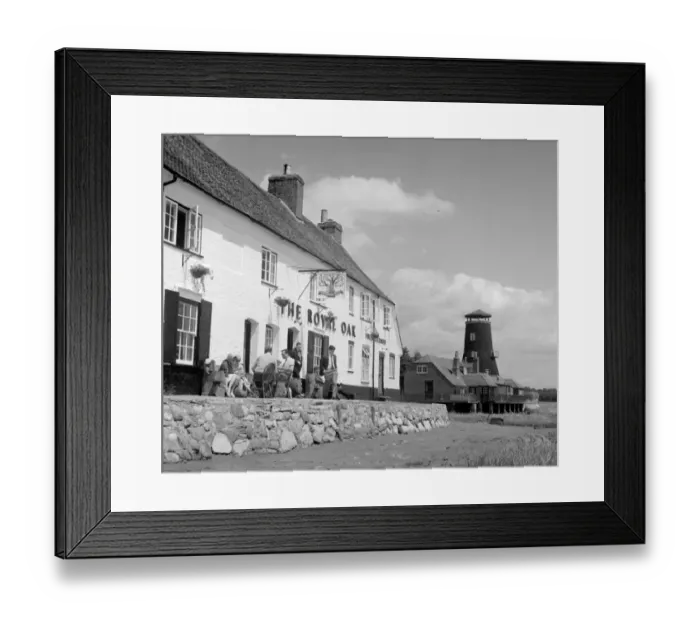 Framed Print : People sitting outside The Royal Oak Pub at Langstone Harbour, Langstone, Havant Framed Print : People sitting outside The Royal Oak Pub at Langstone Harbour, Langstone, Havant