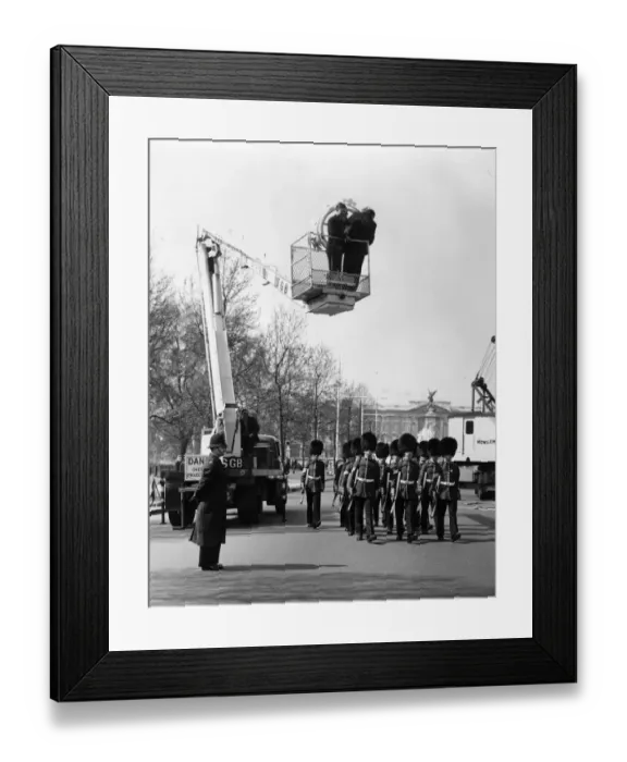 Framed Print : Preparations for Princess Margarets wedding The new guard for Clarence House Framed Print : Preparations for Princess Margarets wedding The new guard for Clarence House