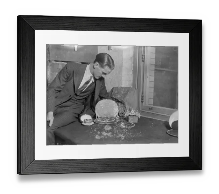 Framed Print : Jewels which in the past were worn by royalty and were the gifts of Kings are to Framed Print : Jewels which in the past were worn by royalty and were the gifts of Kings are to