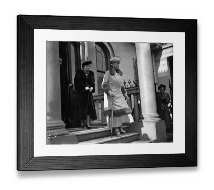 Framed Print : Queen Mary and the Duchess of Gloucester leaving Belgrave Square for the Christening