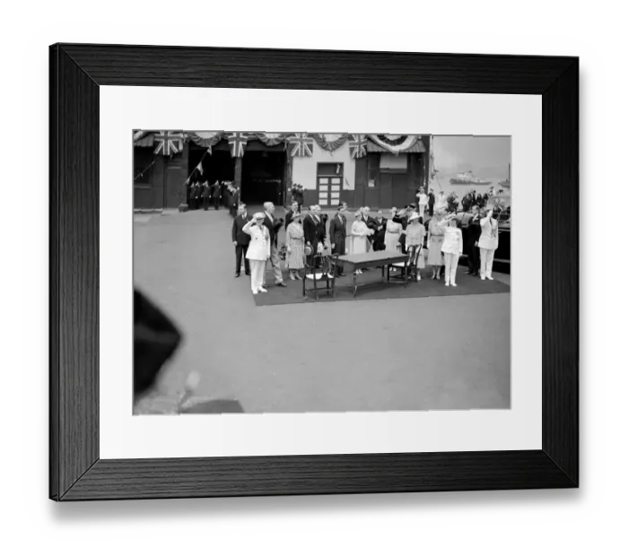 Framed Print : The Royal tour of Canada and the USA by King George VI and Queen Elizabeth, 1939 The King