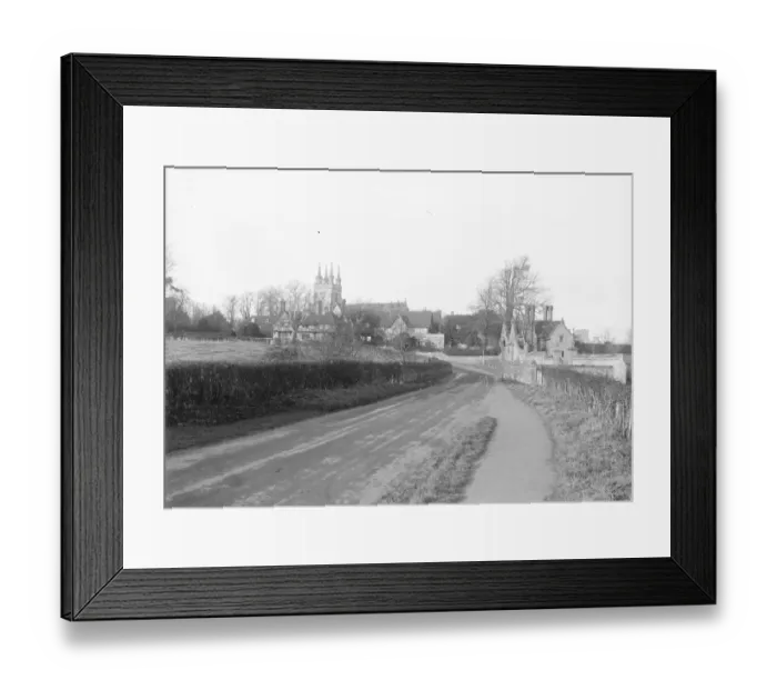 Framed Print : Penshurst Village in Kent. To the right of the picture is Penshurst place entrance Framed Print : Penshurst Village in Kent. To the right of the picture is Penshurst place entrance