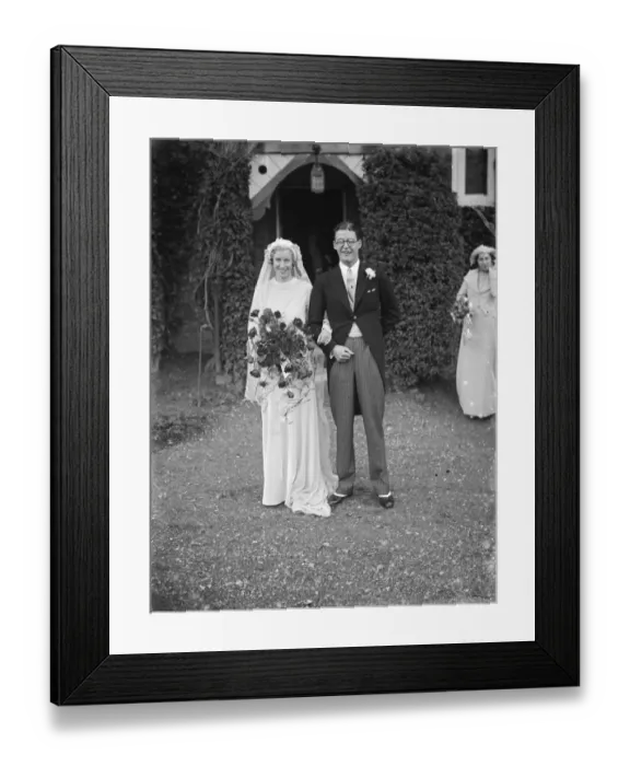 Framed Print : The Miles and Crabb wedding at Orpington, Kent. The bride and groom. 1935